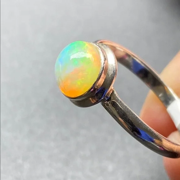 Ethiopian Opal Ring Size 10 in Solid Sterling Silver 925 - Picture 8 of 9
